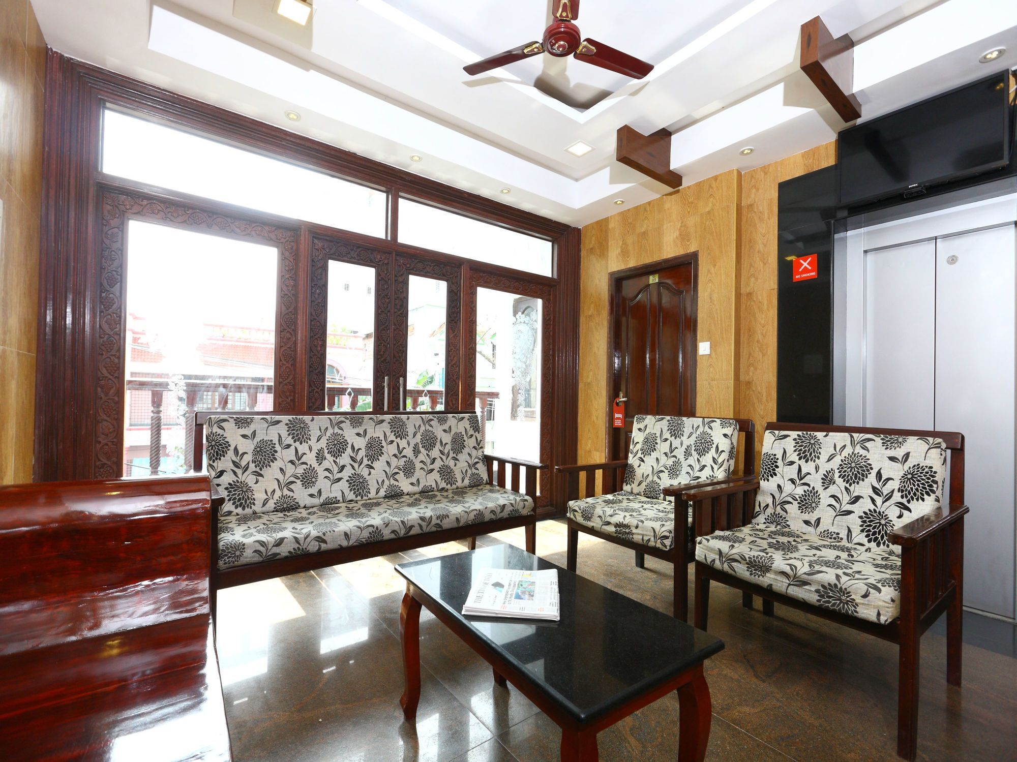 Oyo 094 Bussy St Prakasam Residency Ξενοδοχείο Ποντισερί Εξωτερικό φωτογραφία